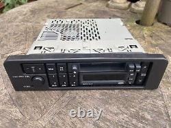 Clarion diversity p38 range rover radio fully working Prc 7617