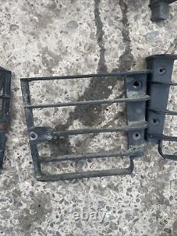 RANGE ROVER P38 Set Of Light Guards Very Rare Lot15